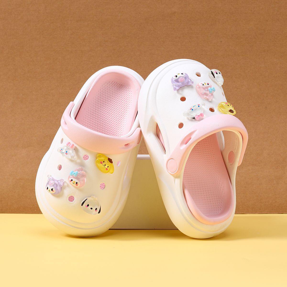Multi-Color Sanrio Themed Kids - đánh giá và giá Kids Outdoor Wear